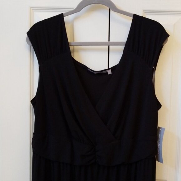 NY Collection Black Dress - Picture 2 of 5